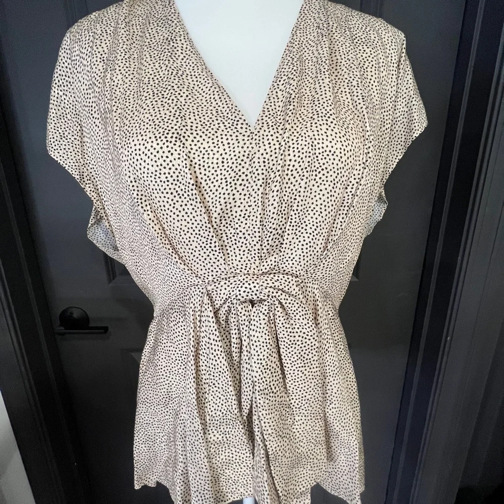 Sachin + Babi Short Sleeve Graham Women's Top, Cream Polka Dot Jacquard, Sz M - Picture 4 of 14